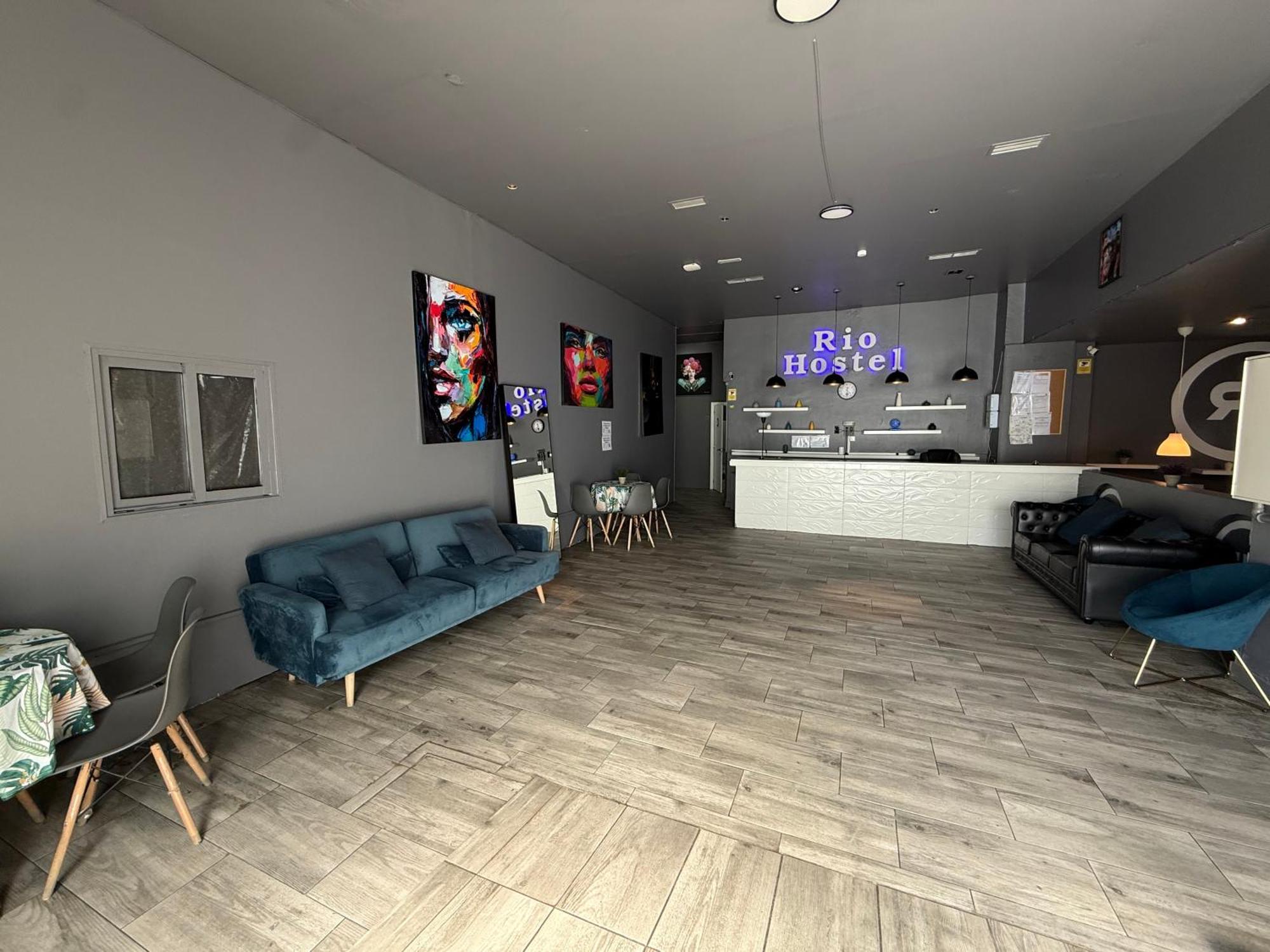 Hostel Rio Madrid Ngoại thất bức ảnh